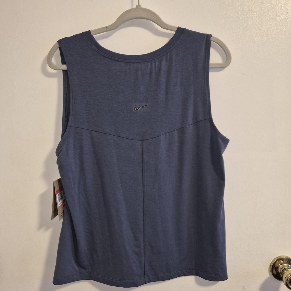 Nike Women's Tank Top - Blue - Picture 2 of 5